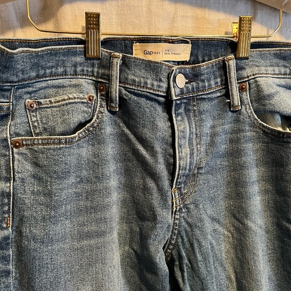 Gap jeans. 31 short, super straight. Great shape. - Picture 2 of 4